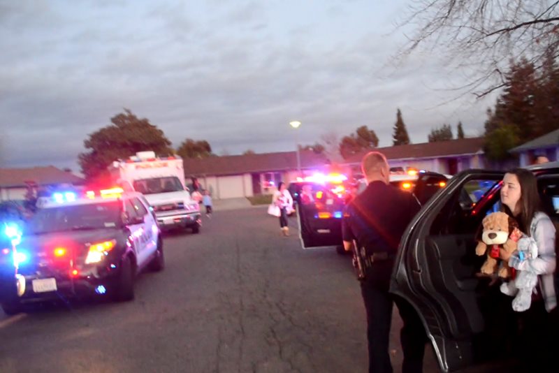police, Christmas gift delivery