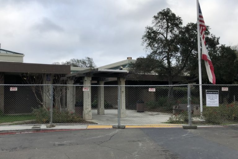 Sylvan Oaks Library