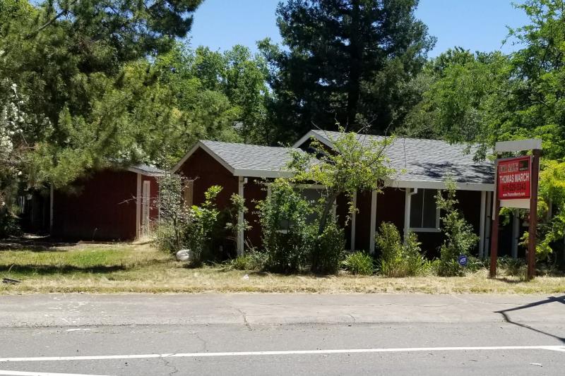 The site of a former chiropractic office at 7880 Old Auburn Rd. was recently cleaned up, following Code Enforcement activity. // CH Sentinel