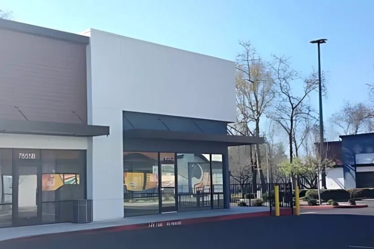 A new bakery is coming to Sunrise Blvd. and Madison Ave. // SB Williams