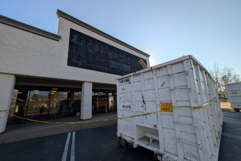 A popular shoe store in the Marketplace at Birdcage has closed and emptied of merchandise. // SB Williams
