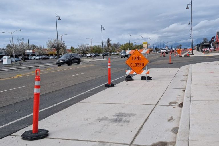A new bus stop section has been added just before Grand Oaks Boulevard on Auburn Boulevard, as part of Phase 2 of the Auburn Boulevard Complete Streets project. // SB Williams