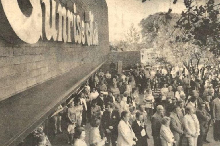 A crowd gathers at the west entrance of the mall to watch the grand opening, April 19, 1972. // Sacramento Union - Citrus Heights Historical Society