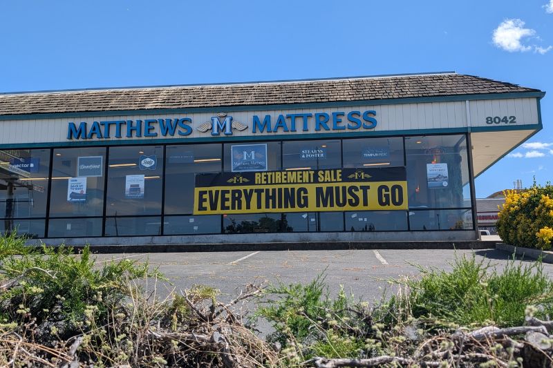 Mathews Mattress is located on Greenback Lane.