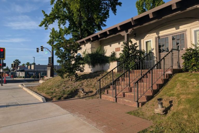 An office complex on the corner of Auburn Blvd and Twin Oaks Ave. is for sale. // SB Williams