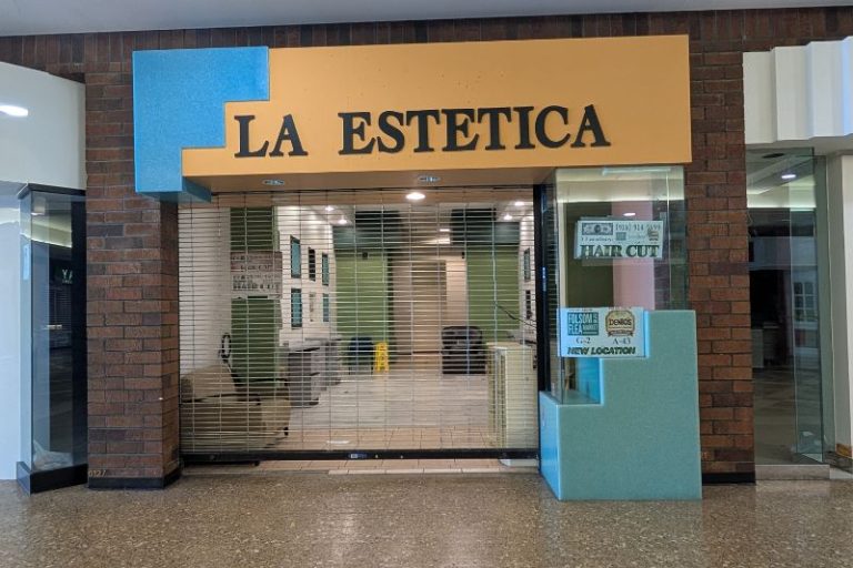 A hair salon which had weathered the exodus of many other tenants, has finally shuttered inside Sunrise Mall. // SB Williams