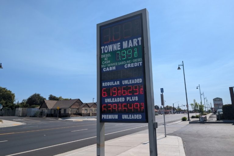 Towne Mart gas station on Auburn Blvd. shows a price of $6.19 per gallon of gas for regular gas. Thursday, Oct. 1, 2026. // SB Williams