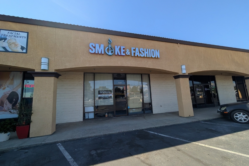 A smoke and gift shop has plans to open in Citrus Heights at the end of the month
